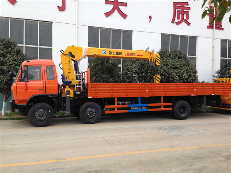 東風T5小三軸【8-12噸】隨車吊