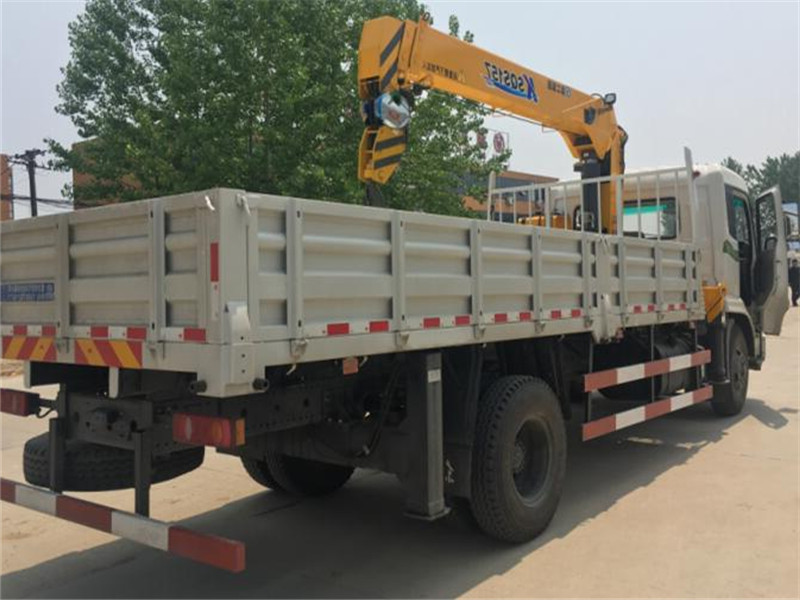 東風(fēng)天錦【6.3-8噸】隨車(chē)吊