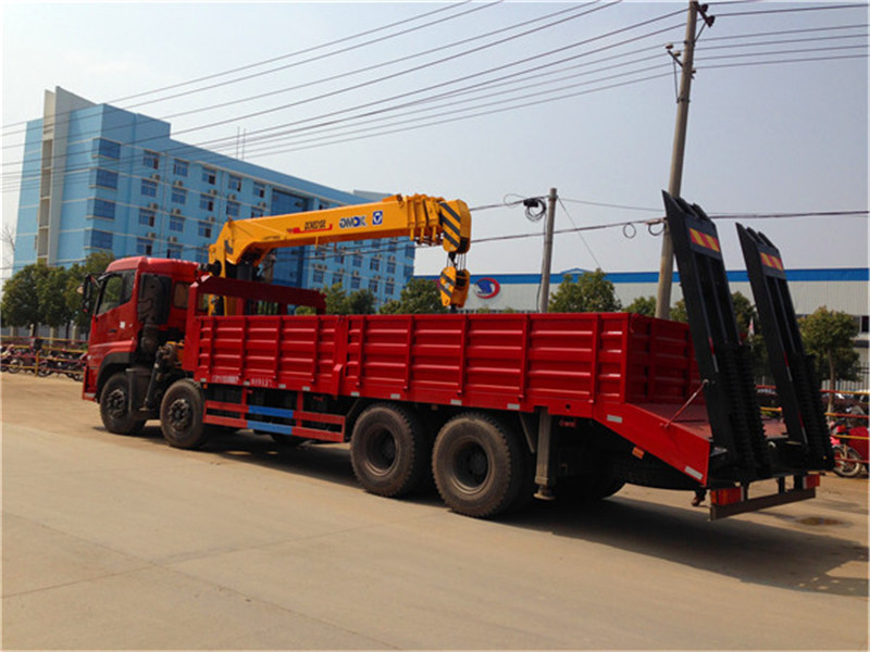 東風(fēng)天龍前四后八【10-16噸】隨車吊帶爬梯