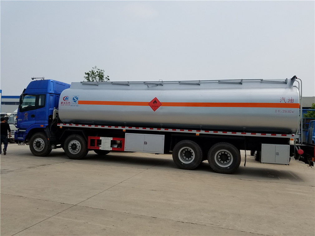 福田歐曼前四后八【25立方】運油車