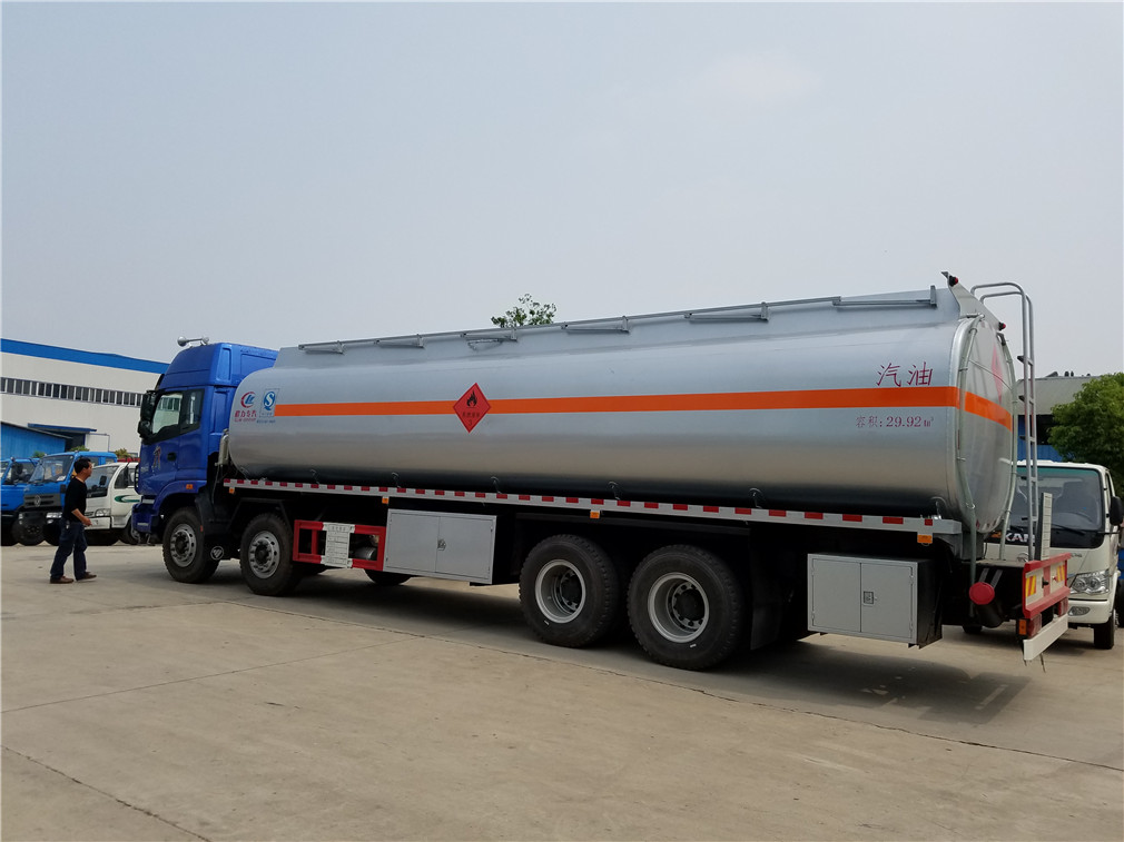 福田歐曼前四后八【25立方】運油車