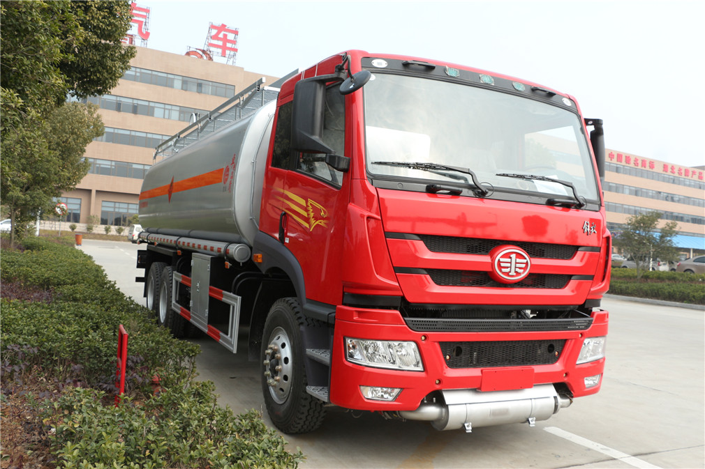 解放后八輪【23立方】運油車