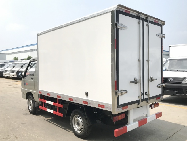 (廂長2.6米)福田馭菱冷藏車