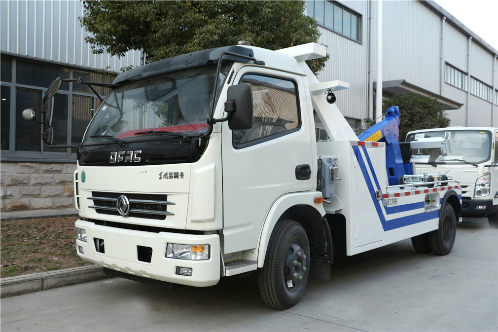 【一拖一】東風大多利卡清障車