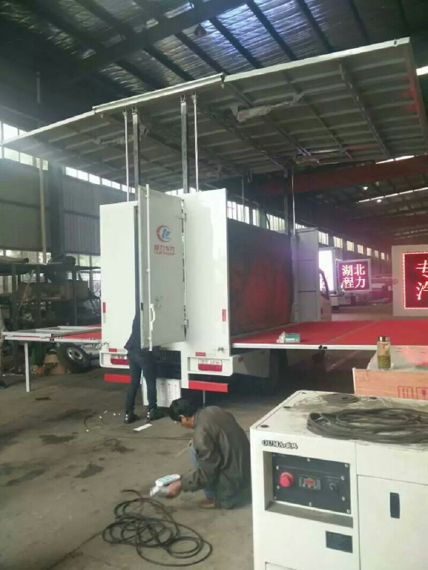 (18-49平方) 藍牌 舞臺車