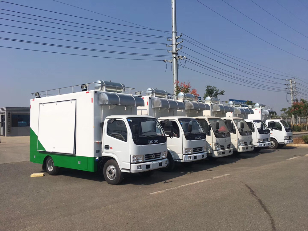 (廂長4.2米)東風D6 餐車