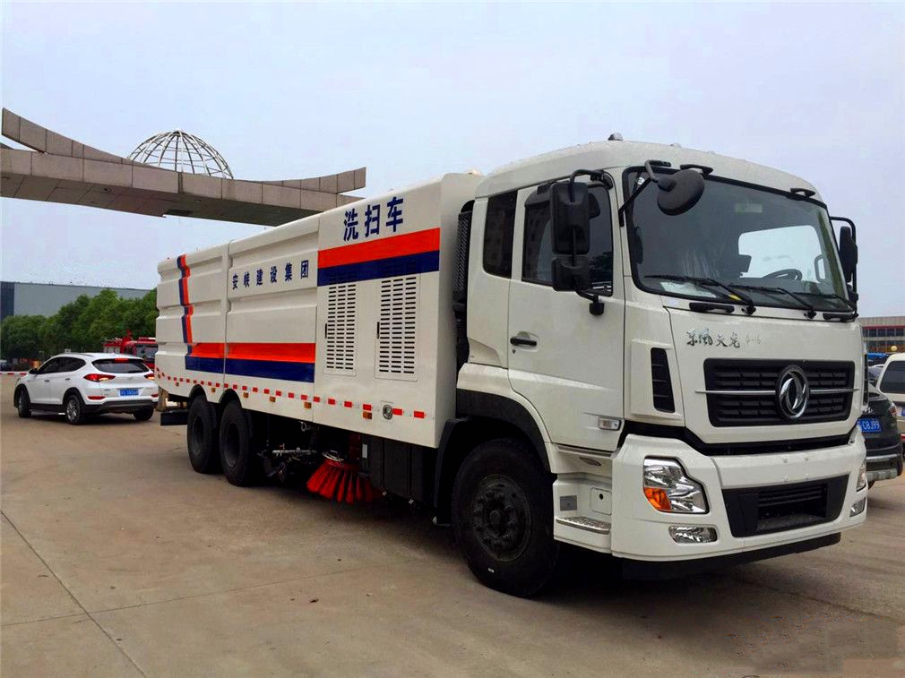 【13方水 9方塵】東風天龍后雙橋 洗掃車